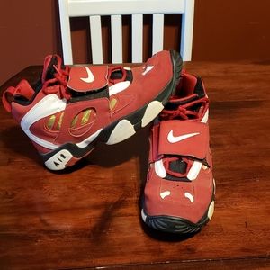 Air Diamond Turf 2 'Red Gold' 2012

SIZE 10